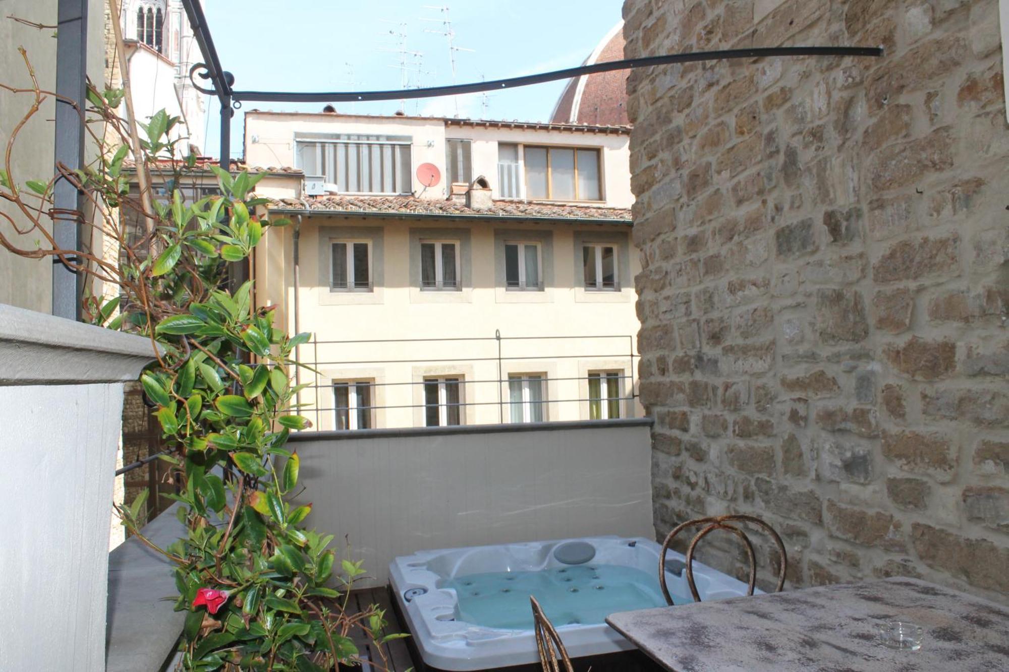Donati Luxury Tower Suites Florenz Exterior foto